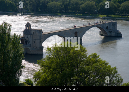 Avignon Frankreich anzeigen mit der St. Benezet Brücke Pont d ' Avignon Reste des Originals Stockfoto