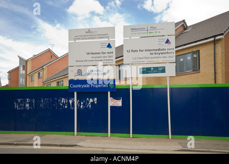 Neue Häuser und Wohnungen gebaut im Jahr 2007 auf Nachtigall Anwesen in Hackney Stockfoto