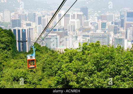 Seilbahn nach N Seoul Tower Seoul Südkorea Stockfoto