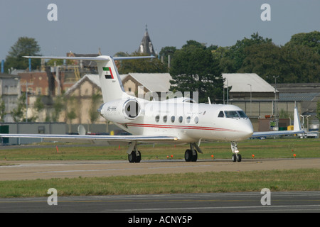 Corporate Jet von Vereinigte Arabische Emirate Regierung Gulfstream Aerospace G-IV am International Air Show Farnborough England UK Stockfoto