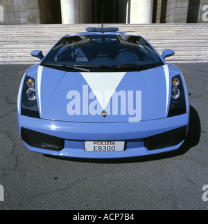 Lamborghini Gallardo Neuwagen speziell ausgerüstet für die italienische Polizei fotografiert im Bereich des Eur in Rom Italien Stockfoto