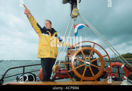 Mann am Lenkrad Stockfoto