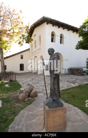 Junipero Serra Statue an Mission San Luis Obispo de Tolosa in San Luis Obispo, Kalifornien Stockfoto