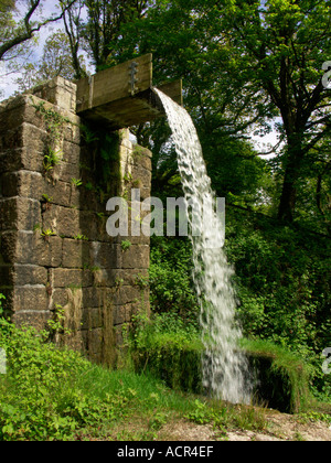 Reste von einem industriellen Wasser-Rad Stockfoto