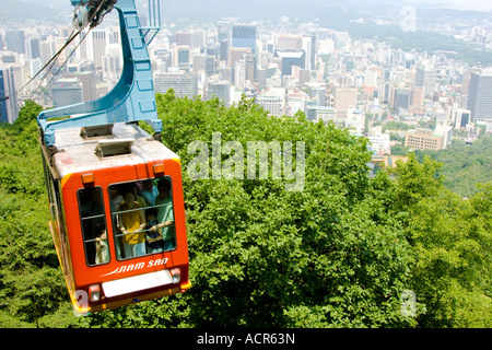 Seilbahn nach N Seoul Tower Seoul Südkorea Stockfoto