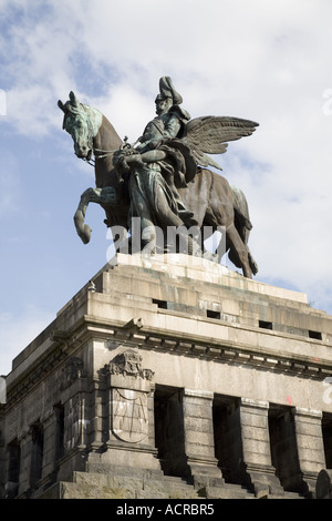 Kaiser Kaiser Wilhelm i.-Reiterstandbild auf dem Pferderücken, Deutsches Eck, Koblenz, Deutschland Stockfoto