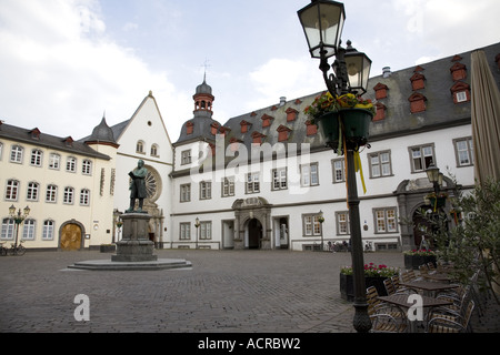 Johannes Müller Statue, Jesuitenplatz, Koblenz, Deutschland Stockfoto