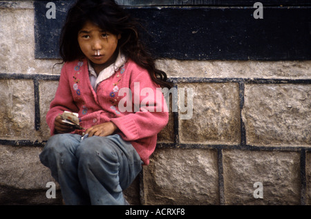 Ein wenig Bettler in Lhasa Tibet China Stockfoto