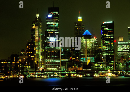 Die Skyline der Stadt von Sidney nachts Sydney Australia Stockfoto