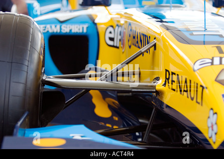 Renault R26 2006 Formel 1 Rennwagen Vorderrad und Aussetzung Stockfoto