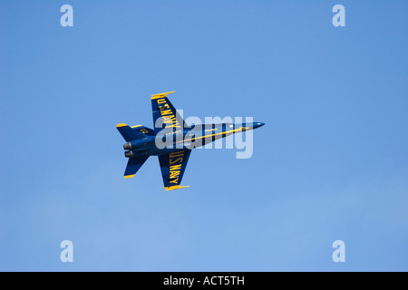 Blue Angels F A 18 Hornets durchführen während der Fleet Week 2006 in San Francisco, Kalifornien, USA Stockfoto