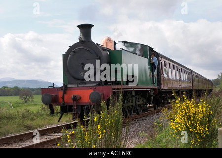 Restaurierte Dampflok, Lok auf der Strathspey Steam Museumsbahn auf dem Boot von Garten, Aviemore, Cairngorms National Park Schottland Großbritannien Stockfoto