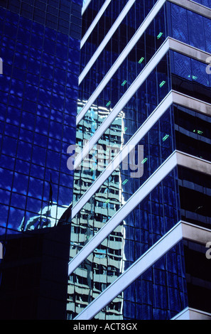 Die Fassade und Reflexion von Hochhäusern in das Bankenviertel von Sydney Australia Stockfoto