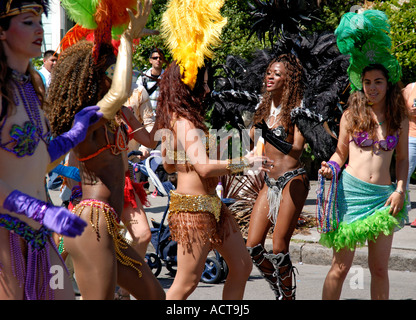 "Tanzende Mädchen, ^ Carnaval, San Francisco" Stockfoto