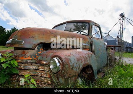 Eine alte, verrostete Chevrolet Truck im ländlichen Nebraska. Stockfoto