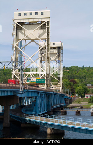 PORTAGE LAKE HUBBRÜCKE, HOUGHTON, MICHIGAN Stockfoto