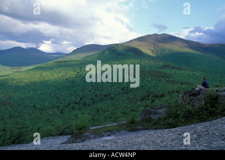 Anzeigen von mittleren Zuckerhut im Frühjahr, White Mountain National Forest, New Hampshire Stockfoto