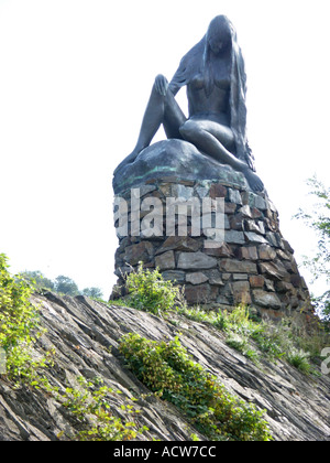 bei der berühmten Loreley-Statue in der Nähe von ST Sankt Goarshausen LORELEY Stockfoto