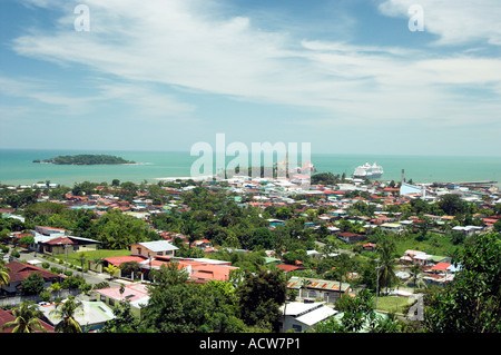 Die Hafenstadt Puerto Limon costarica Kreuzfahrt und Containerschifffahrt Einrichtungen Stockfoto
