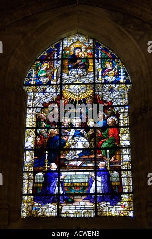 Ein Glasfenster in die gotische Kathedrale von Sevilla Andalusien, Andalusien Spanien Stockfoto