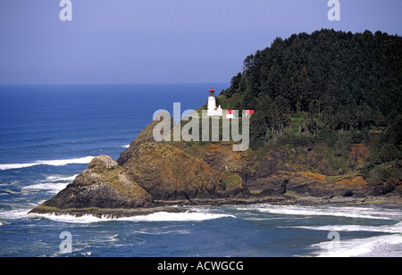 Ein Blick auf Heceta Head Light nördlich von Florenz auf der Küste von Oregon Stockfoto