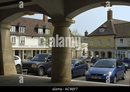 Verkehrssysteme Dorf in der Nähe von Dorchester in Dorset moderne Dorf auf Ideen gefördert und inspiriert von Prinz Charles England gebaut Stockfoto