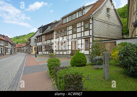 Main Street in Stolberg Harz Mountains Deutschland führt vom Bahnhof zum Stadtzentrum Stockfoto