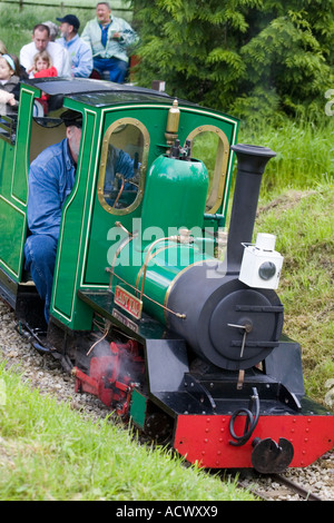 Lady Val Motor an Stansted Park Light Railway Hampshire in England Stockfoto