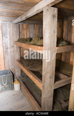 Trench Einbaum Etagenbetten im Passendale Museum in der Nähe von Ypern Ieper Belgien Stockfoto