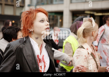 Ein Zombie Walk Event in Helsinki Stockfoto