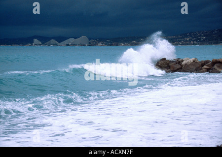 Mittelmeer während eines Sturms Nizza Frankreich Stockfoto