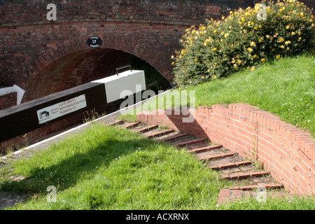 Unteren Maunsel Sperre auf der Bridgwater und Taunton Kanal in der Nähe von North Newton in Somerset Stockfoto