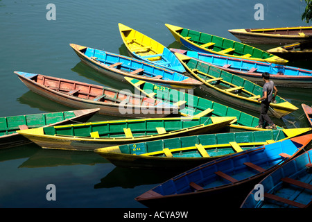 Boote am Phewa-Lake.Pokhara.Nepal Stockfoto