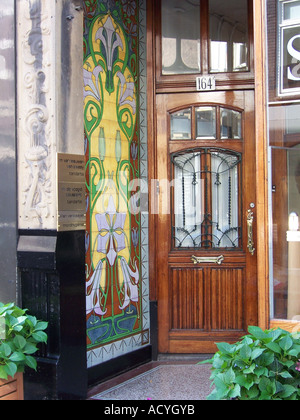 farbenfrohe Art Deco Haustür den Haag Niederlande Stockfoto