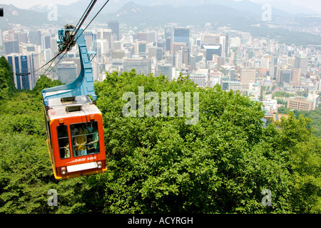 Seilbahn nach N Seoul Tower Seoul Südkorea Stockfoto