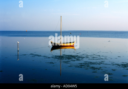 Angelboot/Fischerboot in Chalupy Dorf der Bucht von Danzig Polen Stockfoto