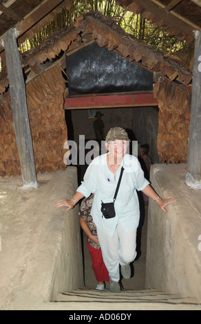 Frau aus [Cu Chi Tunnel] "Tay Ninh Provinz" Vietnam Stockfoto