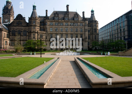 Sheffield Rathaus und Peace Gardens Stockfoto