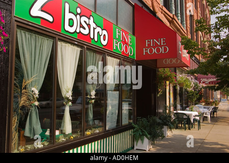 ILLINOIS-Springfield-Bistro-Restaurant in der Innenstadt im freien Esstische auf Bürgersteig Stockfoto