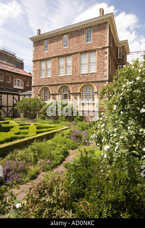 England Bristol West End Park Row Red Lodge aus dem Tudor Knoten-Garten Stockfoto