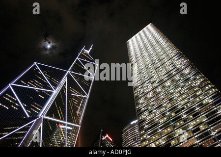 Bank of China und Cheung Kong Hochhaus Bürohäuser in Central, Hongkong bei Nacht Stockfoto