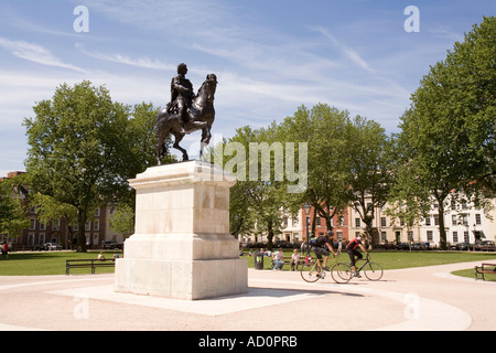 England Bristol Old City Queen Square Statue von William III Stockfoto