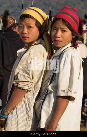 Myanmar (Burma), Sagaing Region, Lahe, Naga-Neujahrsfest, Naga Dorfmädchen Stockfoto