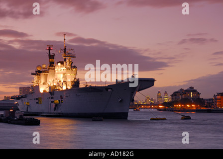 Königliche Marine Flugzeugträger HMS illustren, Greenwich, London, England Stockfoto