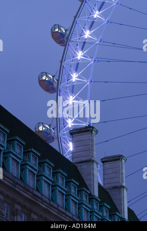 County Hall & Millennium Wheel, South Bank, London, England Stockfoto