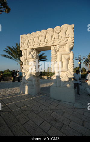 Geschnitzten Stein Tor Hapisga Park Jaffa Israel Stockfoto