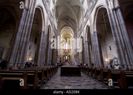 Das Innere der Metropolitan Kathedrale von St. Veit, Wenzel und Adalbert ist eine katholische Metropolitan Kathedrale in Prag Tschechien. Stockfoto