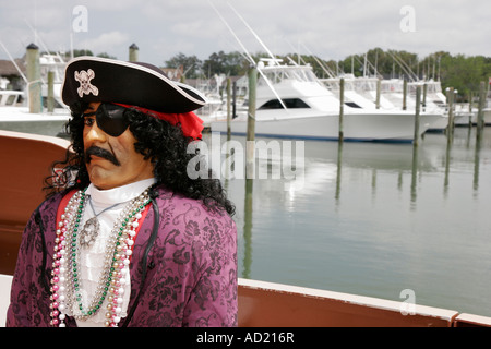 Virginia Beach, Lake Rudee, Stücke von acht Piraten Kreuzfahrt, Kapitän Blackbeard Schaufensterpuppe, Yachthafen, Besucher reisen Reise Tour Tourismus Wahrzeichen la Stockfoto