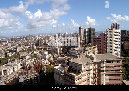 Aerial Mumbai mit Beton-Dschungel Wolkenkratzer high-Rise Gebäude Nariman Point Skyline der Stadt in Bombay Mumbai Indien Asien Stockfoto