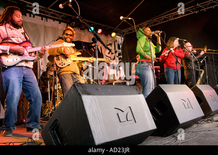 Die Weidenmanns Musik Festival einfach Star All Stars auf der Bühne Dundrennan in der Nähe von Kirkcudbright Dumfries und Gallway Scotland UK Stockfoto